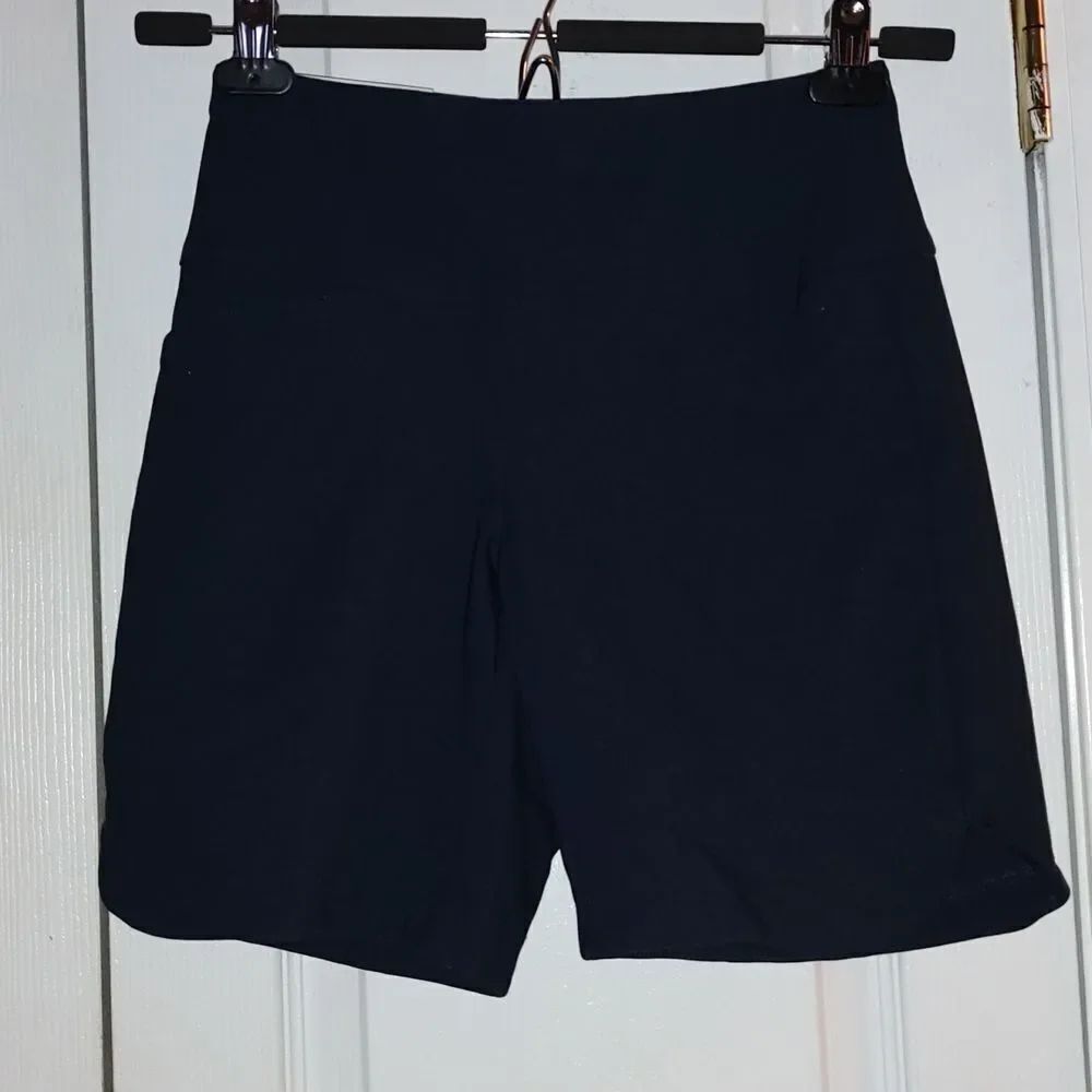 Lady Hagen Women's  Tummy Control Pull On 7'' Golf Shorts  Sz XS NWT